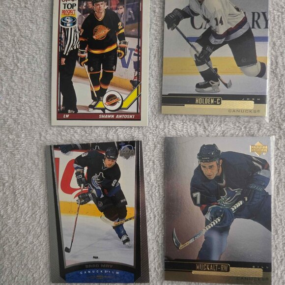 14-Card Vancouver Canucks Lot - Luc Bourdon Rookie, Sedin HOF & Legends - Picture 6 of 8